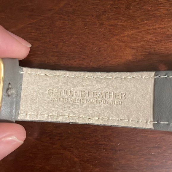 Monroe rose gold leather watch - Picture 4 of 5